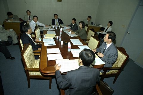 정치개혁입법특위 법안심사소위