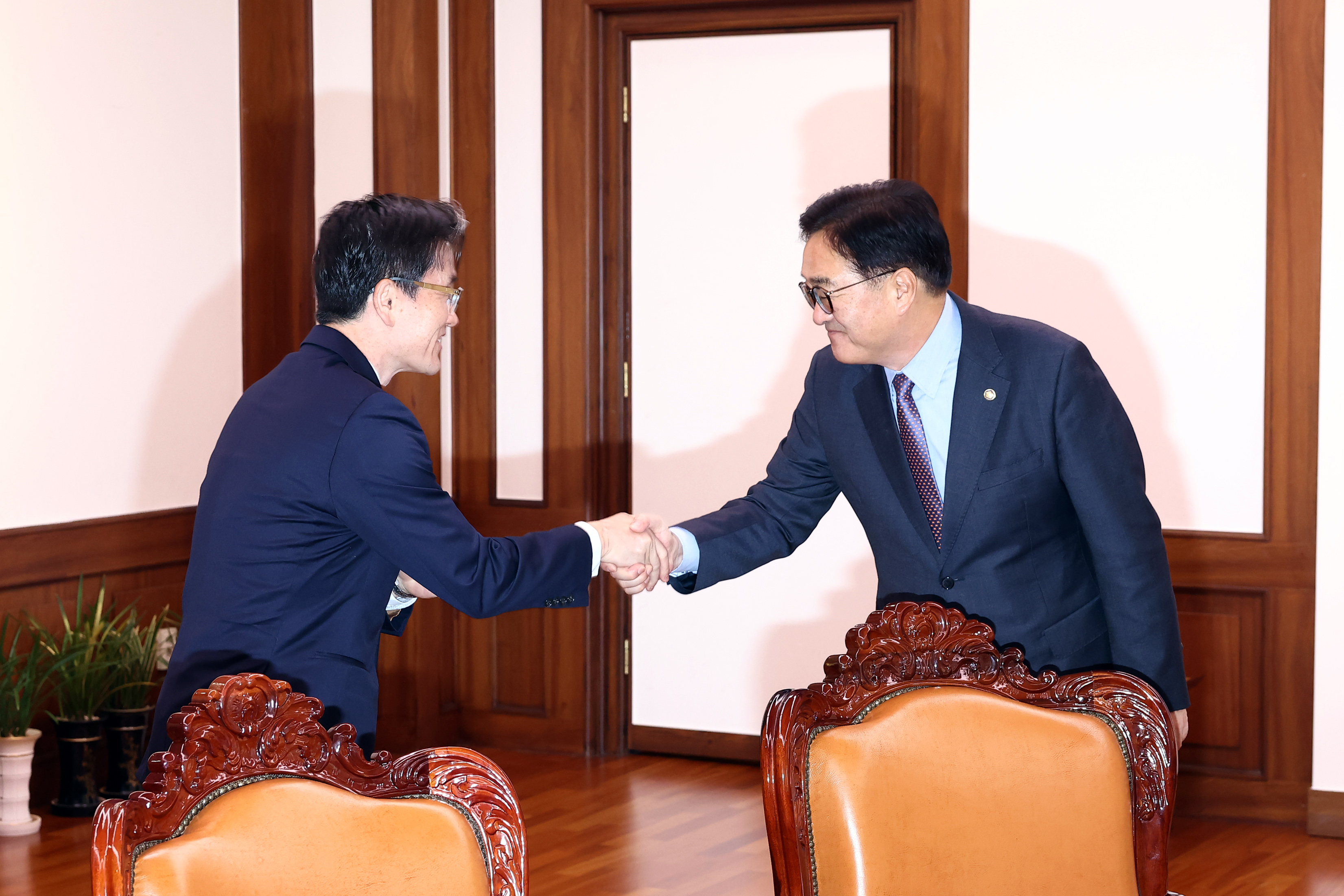 우원식 국회의장, 오동운 고위공직자범죄수사처장 접견